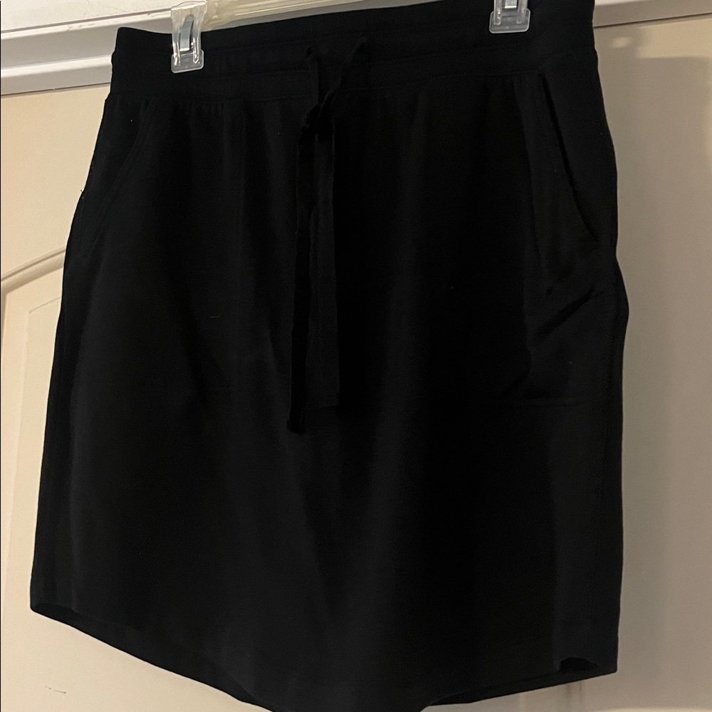 Lou & Grey Black Mini Skirt